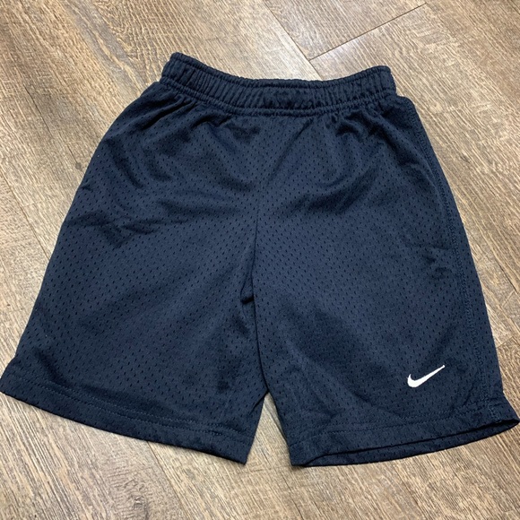 boys nike shorts sale